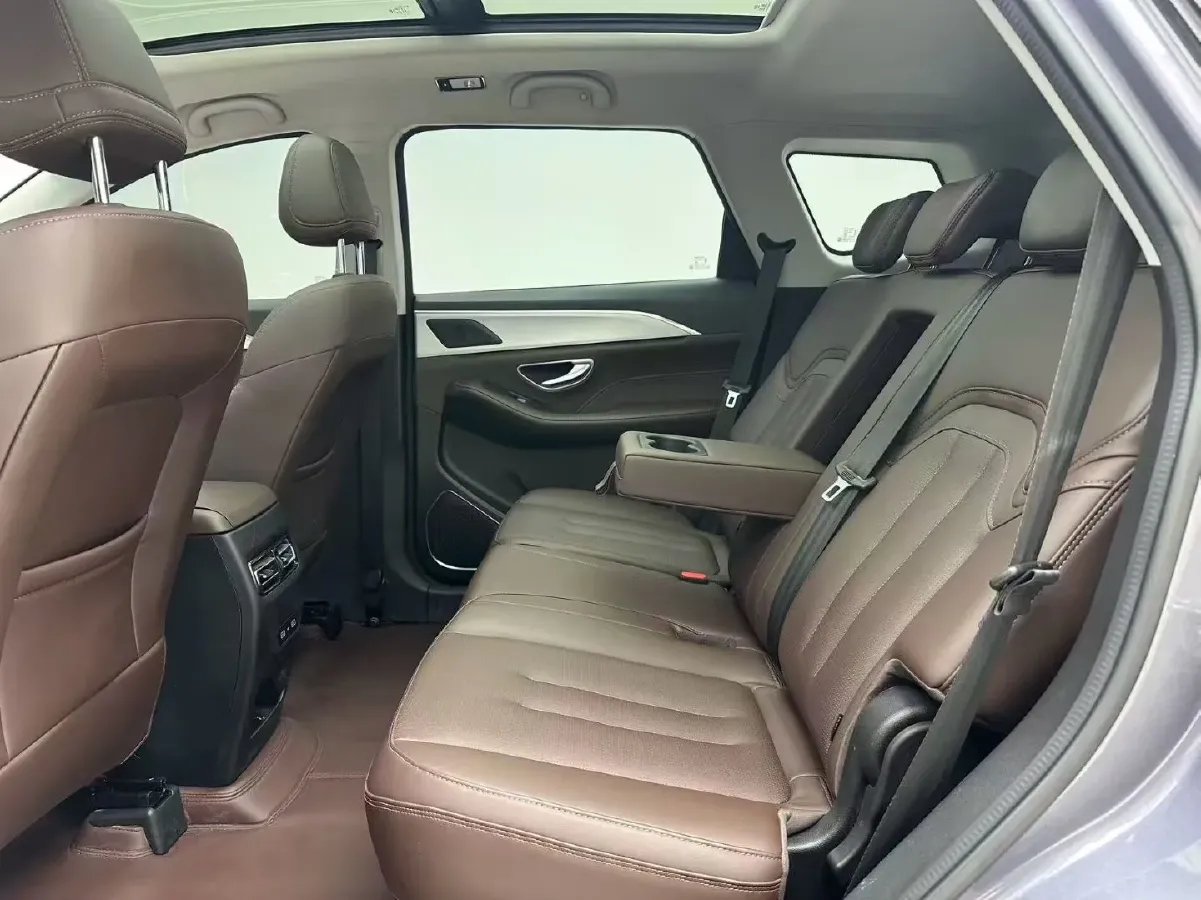 2023 Jetour X90 Plus 1.6T 197HP L4 7DCT,autocango,china used car exporter,china ev exporter,chinese used car exporter,chinese used ev exporter