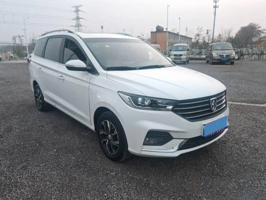 2018 BaoJun 360 1.5L 112HP L4 6MT,autocango,china used car exporter,china ev exporter,chinese used car exporter,chinese used ev exporter