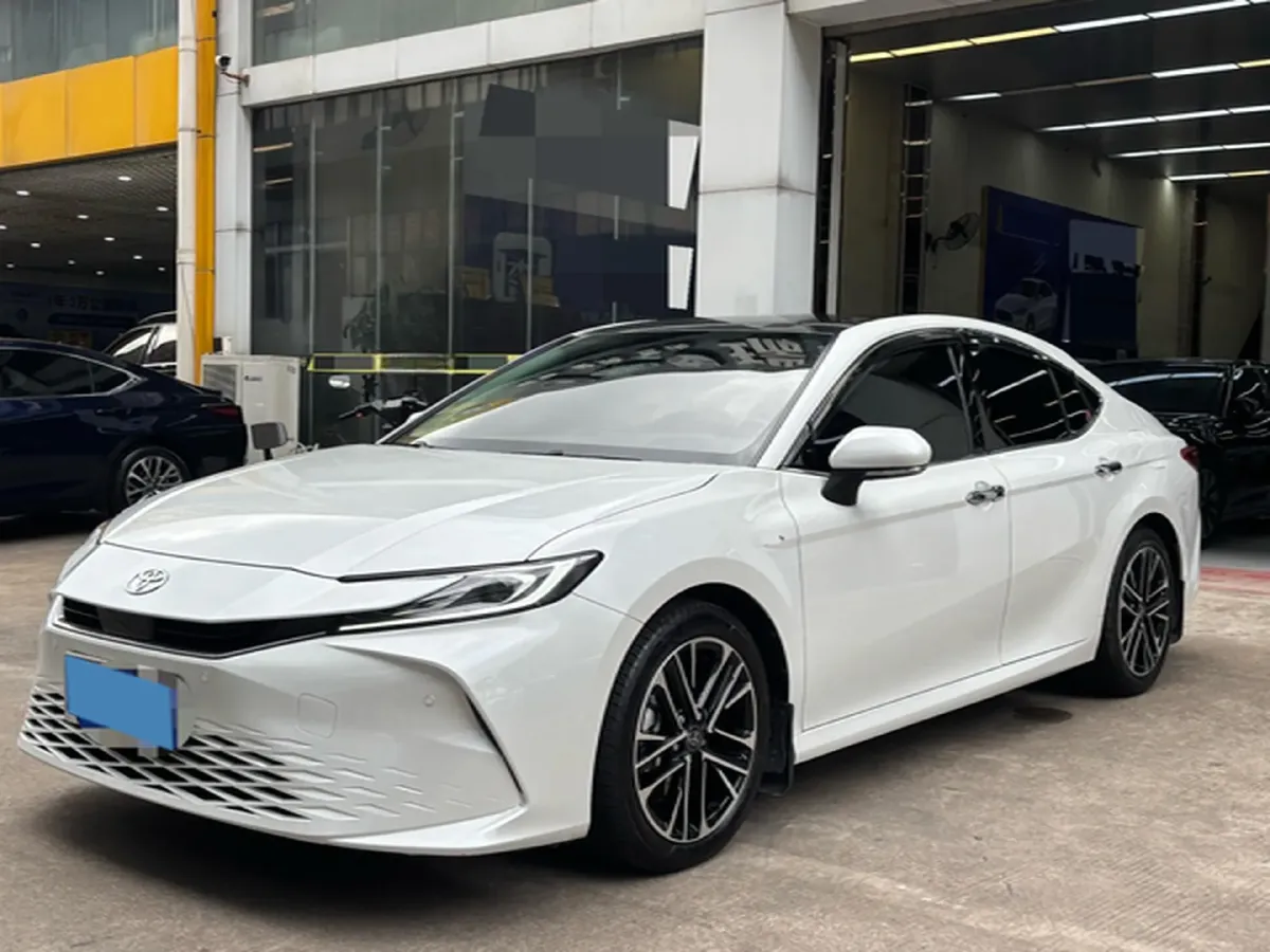 2024 Toyota Camry 2.5L 185HP L4 E-CVT Hybrid,autocango,china used car exporter,china ev exporter,chinese used car exporter,chinese used ev exporter