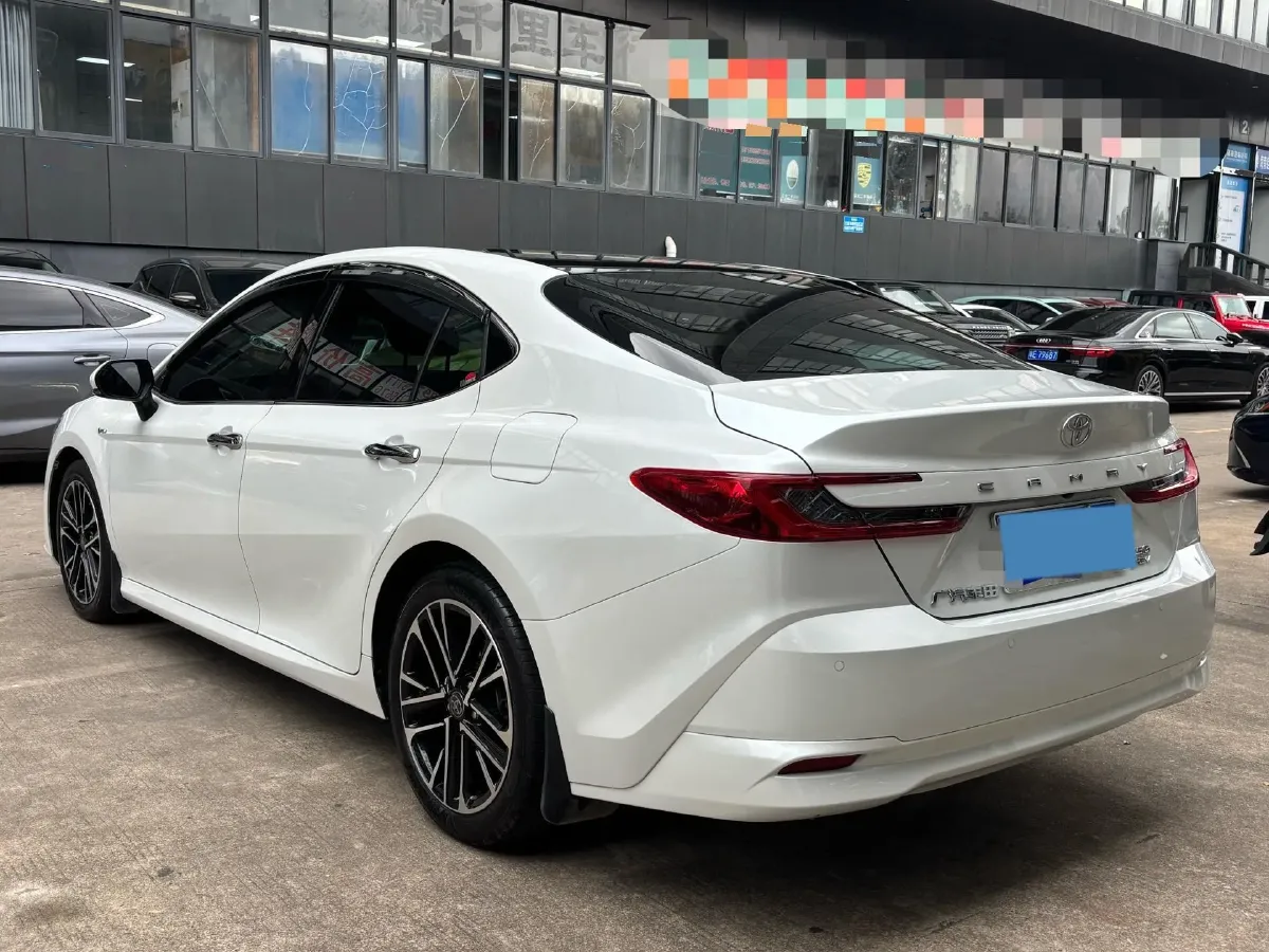 2024 Toyota Camry 2.5L 185HP L4 E-CVT Hybrid,autocango,china used car exporter,china ev exporter,chinese used car exporter,chinese used ev exporter