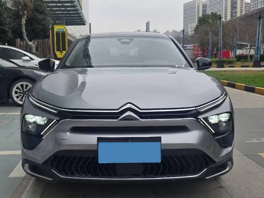 2022 Citroen C5 X 1.6T 175HP L4 8AT,autocango,china used car exporter,china ev exporter,chinese used car exporter,chinese used ev exporter