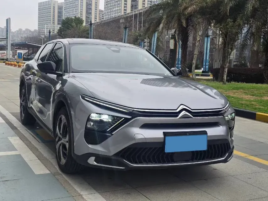 2022 Citroen C5 X 1.6T 175HP L4 8AT,autocango,china used car exporter,china ev exporter,chinese used car exporter,chinese used ev exporter