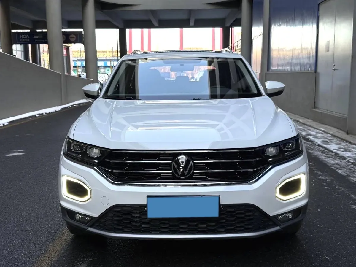 2021 Volkswagen T-Roc 1.4T 150HP L4 7DCT,autocango,china used car exporter,china ev exporter,chinese used car exporter,chinese used ev exporter