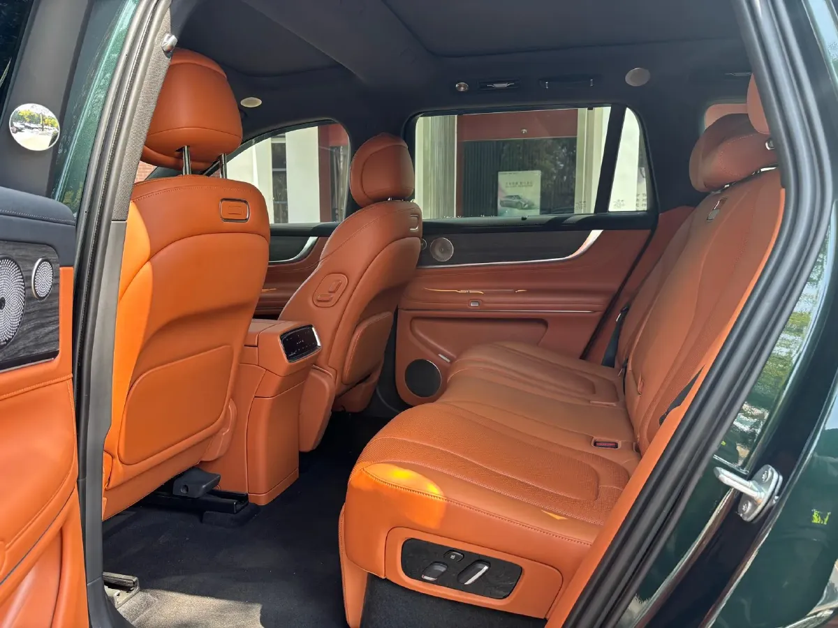 2024 AITO AITO M9 1.5T 152HP L4 REEV 42KWH,autocango,china used car exporter,china ev exporter,chinese used car exporter,chinese used ev exporter