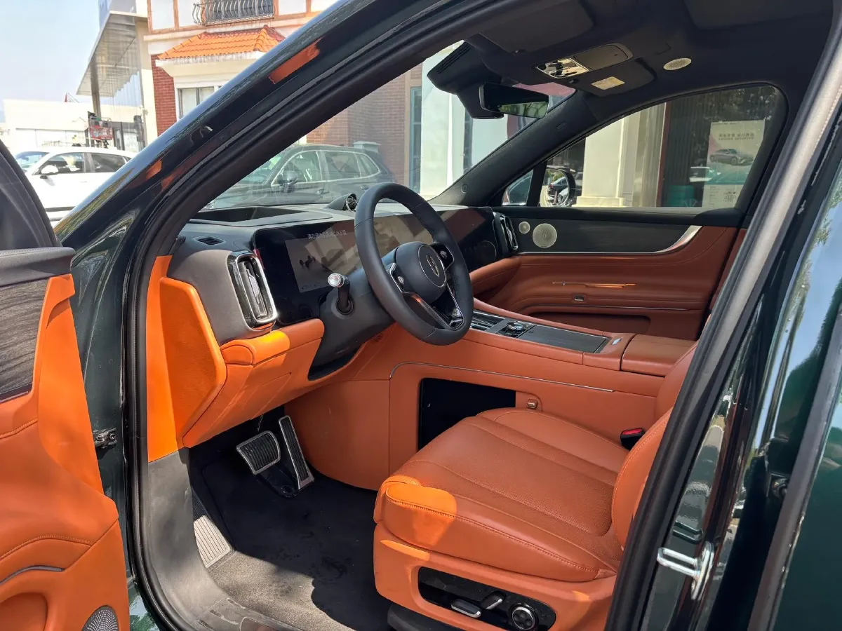 2024 AITO AITO M9 1.5T 152HP L4 REEV 42KWH,autocango,china used car exporter,china ev exporter,chinese used car exporter,chinese used ev exporter