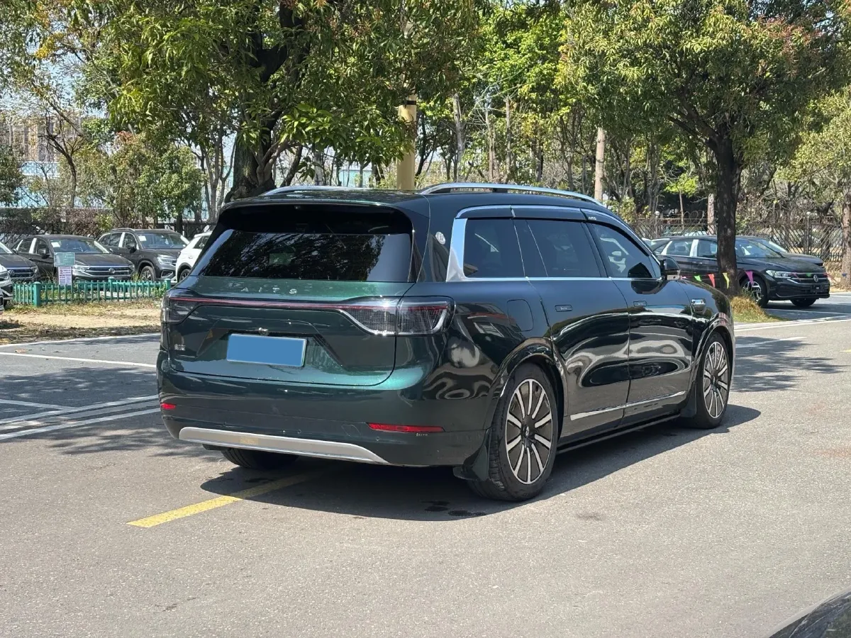 2024 AITO AITO M9 1.5T 152HP L4 REEV 42KWH,autocango,china used car exporter,china ev exporter,chinese used car exporter,chinese used ev exporter