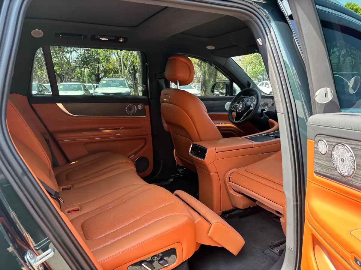 2024 AITO AITO M9 1.5T 152HP L4 REEV 42KWH,autocango,china used car exporter,china ev exporter,chinese used car exporter,chinese used ev exporter