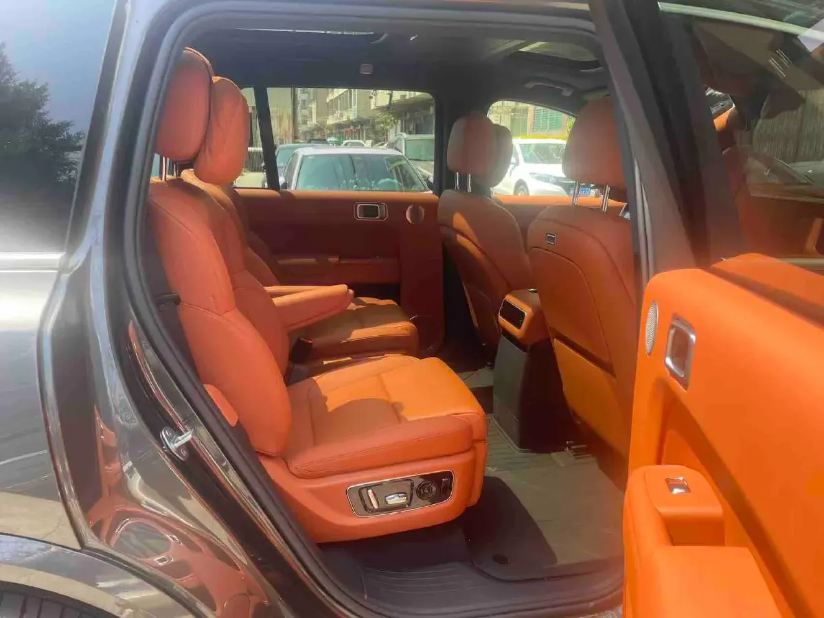 2024 Li L9 Range Extended 154HP REEV 52.3KWH,autocango,china used car exporter,china ev exporter,chinese used car exporter,chinese used ev exporter