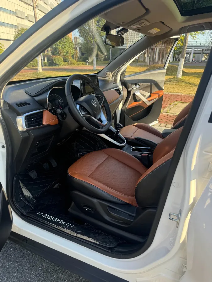 2017 BaoJun 510 1.5L 112HP L4 6MT,autocango,china used car exporter,china ev exporter,chinese used car exporter,chinese used ev exporter