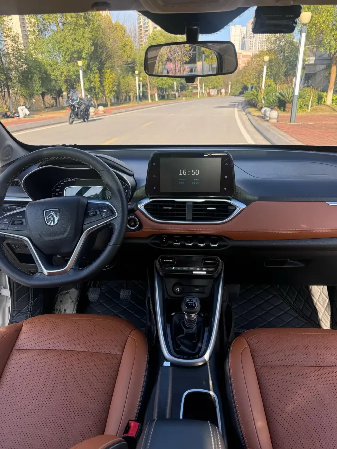 2017 BaoJun 510 1.5L 112HP L4 6MT,autocango,china used car exporter,china ev exporter,chinese used car exporter,chinese used ev exporter