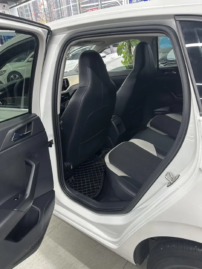 2021 Haval H6 1.5T 169HP L4 7DCT,autocango,china used car exporter,china ev exporter,chinese used car exporter,chinese used ev exporter