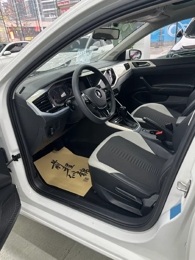 2021 Haval H6 1.5T 169HP L4 7DCT,autocango,china used car exporter,china ev exporter,chinese used car exporter,chinese used ev exporter
