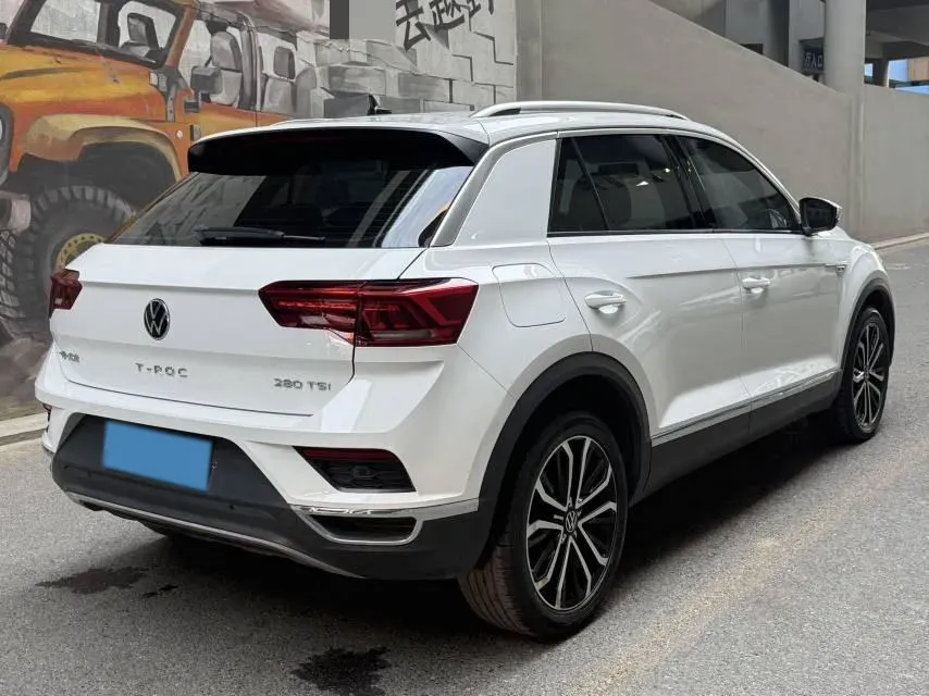2022 Volkswagen T-Roc 1.4T 150HP L4 7DCT,autocango,china used car exporter,china ev exporter,chinese used car exporter,chinese used ev exporter