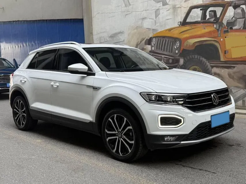 2022 Volkswagen T-Roc 1.4T 150HP L4 7DCT,autocango,china used car exporter,china ev exporter,chinese used car exporter,chinese used ev exporter