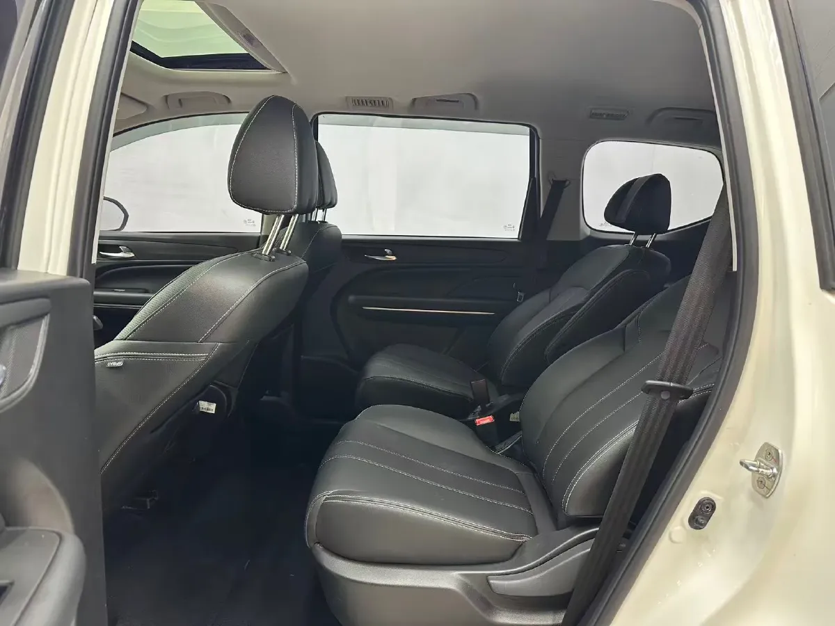 2021 GAC Trumpchi M6 1.5T 169HP L4 7DCT,autocango,china used car exporter,china ev exporter,chinese used car exporter,chinese used ev exporter