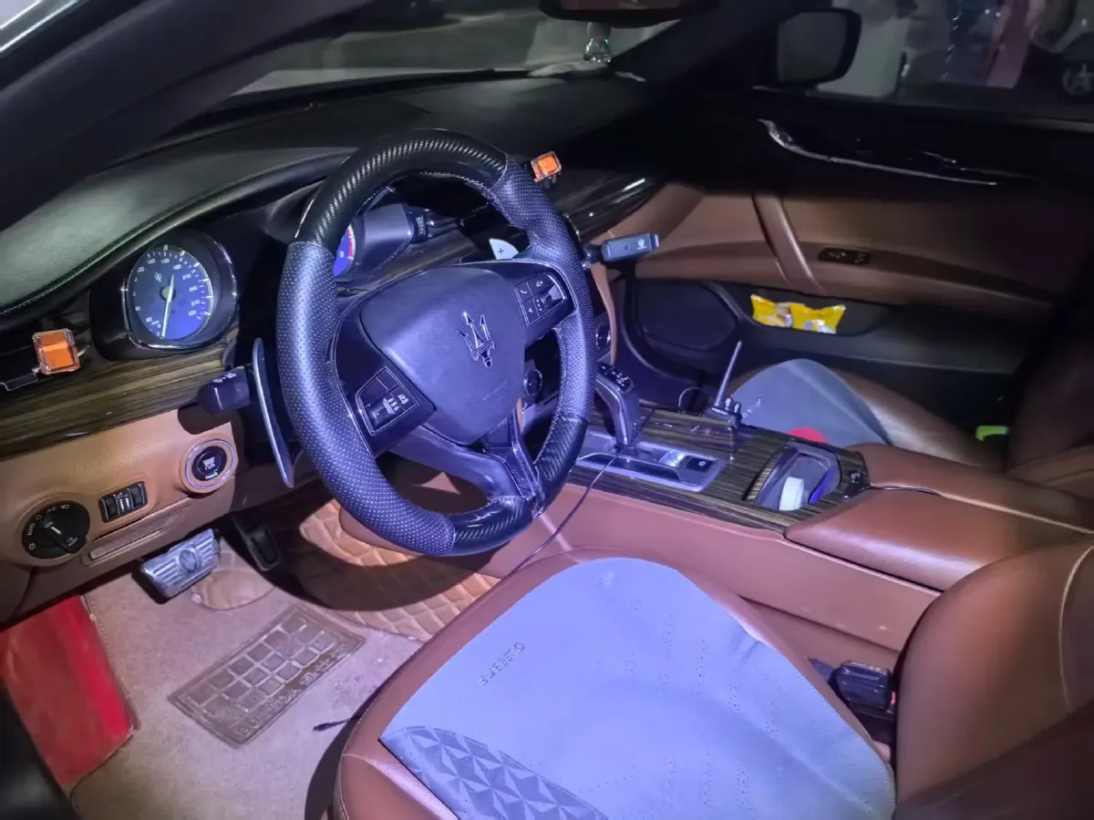 2015 Maserati Quattroporte 3.0T 409HP V6 8AT,autocango,china used car exporter,china ev exporter,chinese used car exporter,chinese used ev exporter