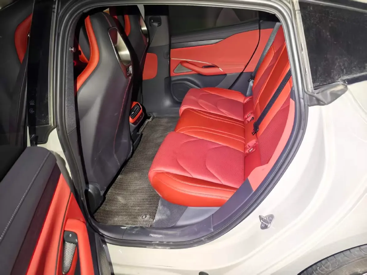 2024 MI SU7 BEV 94.3KWH,autocango,china used car exporter,china ev exporter,chinese used car exporter,chinese used ev exporter