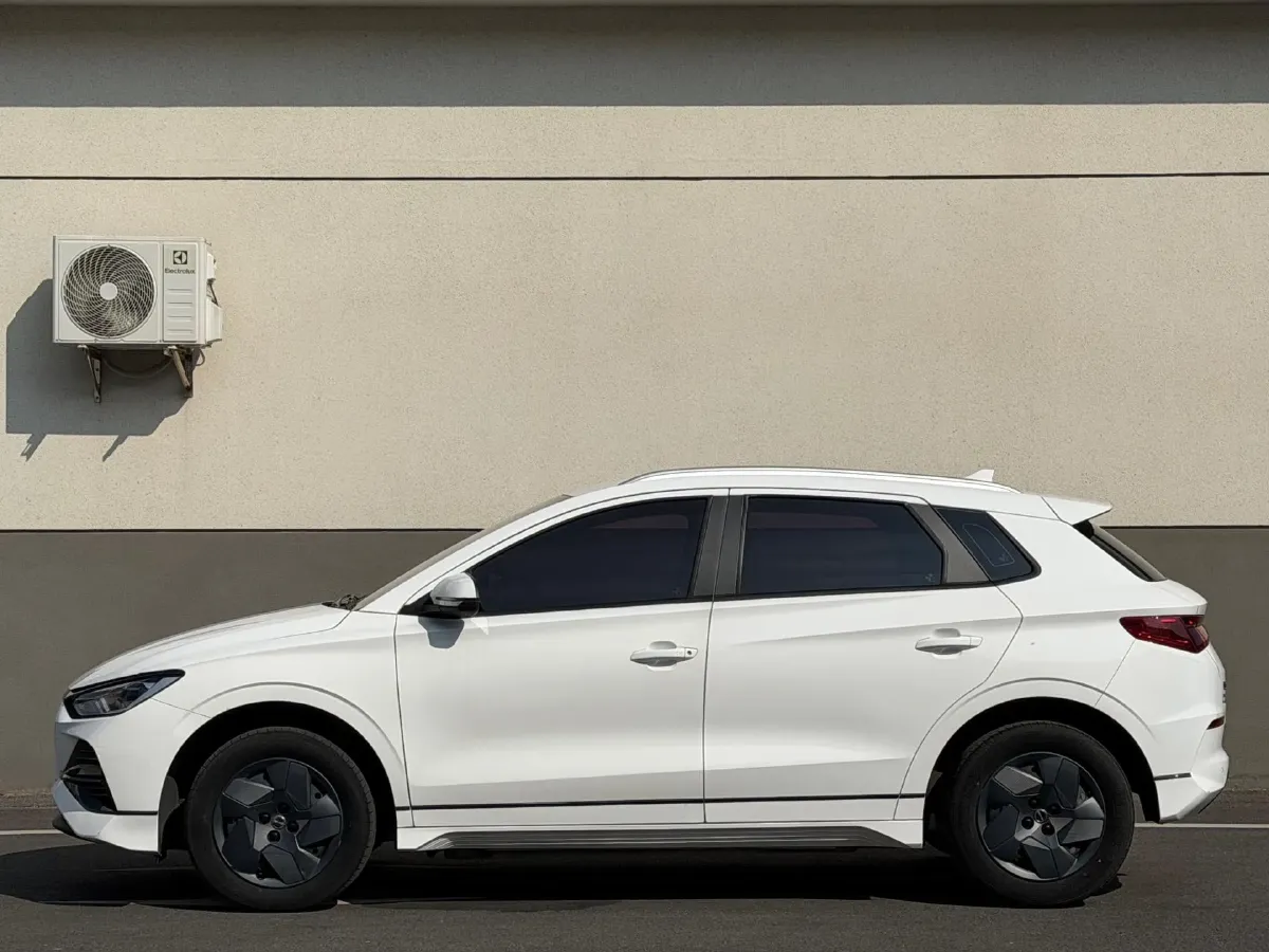 2023 BYD e2 BEV 43.2KWH,autocango,china used car exporter,china ev exporter,chinese used car exporter,chinese used ev exporter