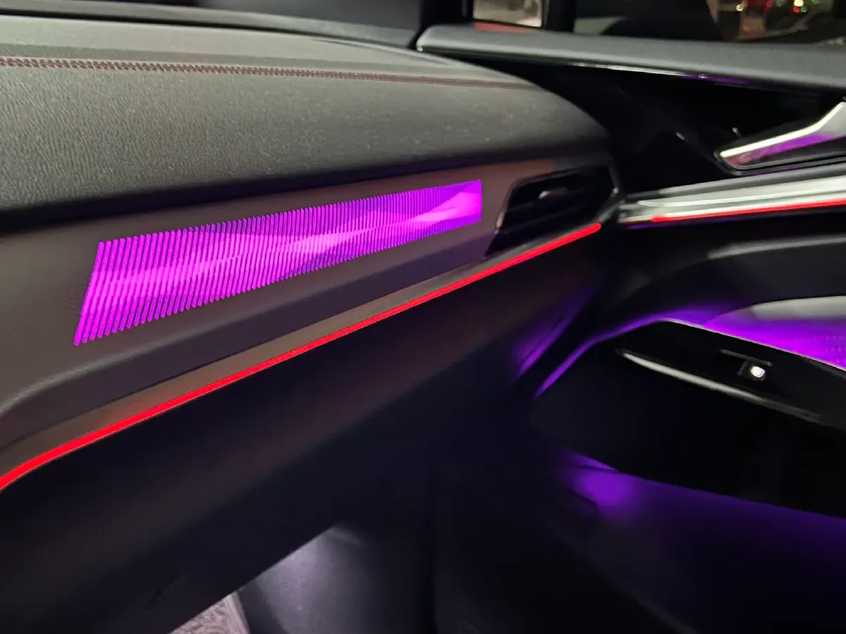 2022 Volkswagen ID.4 Crozz BEV 84.8KWH,autocango,china used car exporter,china ev exporter,chinese used car exporter,chinese used ev exporter