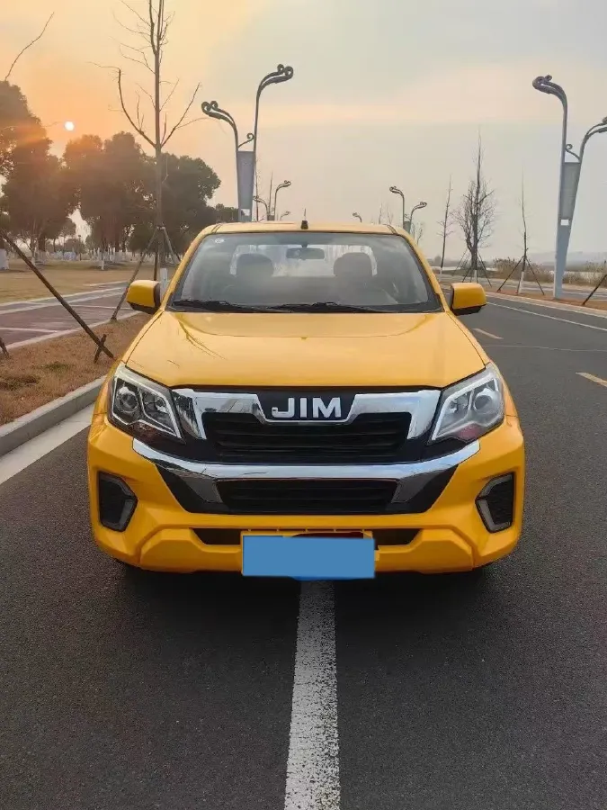 2023 Isuzu RE-MAX Jim 2.5T 143HP L4 6MT,autocango,china used car exporter,china ev exporter,chinese used car exporter,chinese used ev exporter