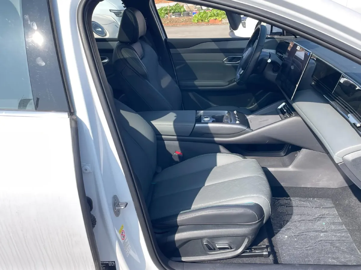 2025 BYD QinL BEV,autocango,china used car exporter,china ev exporter,chinese used car exporter,chinese used ev exporter