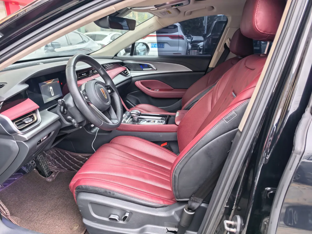 2023 HongQi H5 2.0T 224HP L4 8AT,autocango,china used car exporter,china ev exporter,chinese used car exporter,chinese used ev exporter