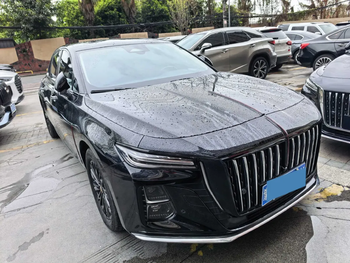2023 HongQi H5 2.0T 224HP L4 8AT,autocango,china used car exporter,china ev exporter,chinese used car exporter,chinese used ev exporter