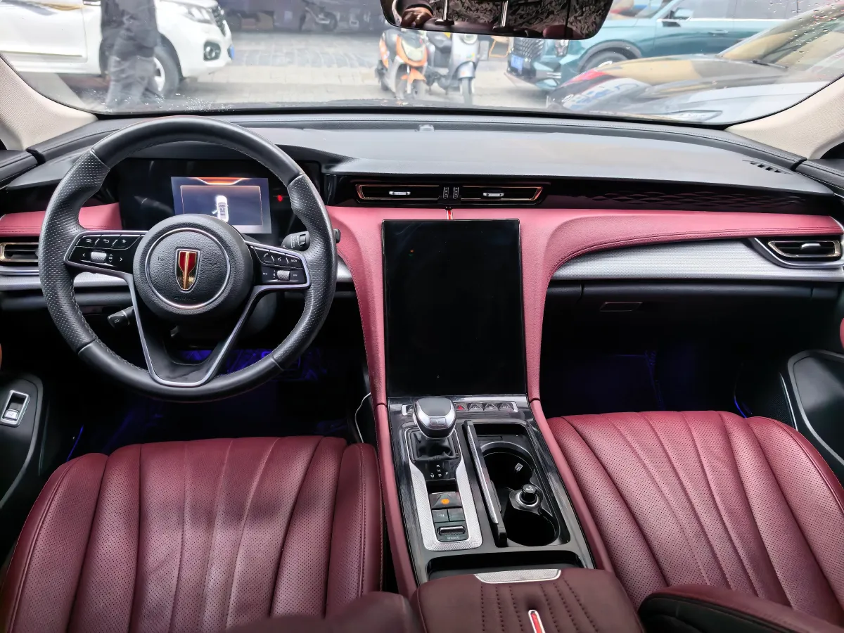 2023 HongQi H5 2.0T 224HP L4 8AT,autocango,china used car exporter,china ev exporter,chinese used car exporter,chinese used ev exporter