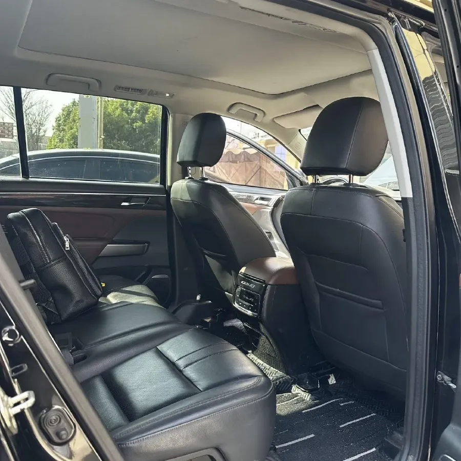 2017 GAC Trumpchi GS8 2.0T 201HP L4 6AT,autocango,china used car exporter,china ev exporter,chinese used car exporter,chinese used ev exporter