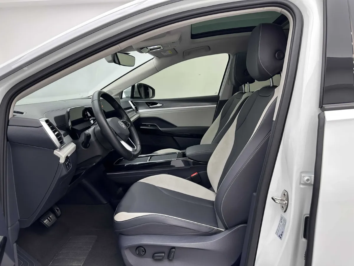 2022 Volkswagen ID.6 Crozz BEV 84.8KWH,autocango,china used car exporter,china ev exporter,chinese used car exporter,chinese used ev exporter