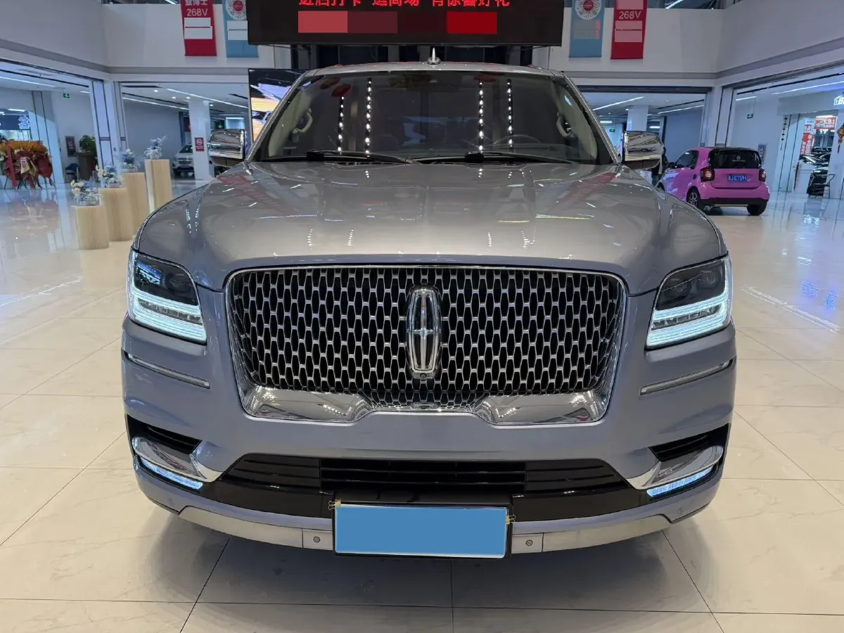 2019 Lincoln Navigator 3.5T 388HP V6 10AT,autocango,china used car exporter,china ev exporter,chinese used car exporter,chinese used ev exporter