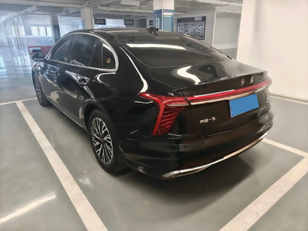 2023 HongQi H5 2.0T 224HP L4 8AT,autocango,china used car exporter,china ev exporter,chinese used car exporter,chinese used ev exporter