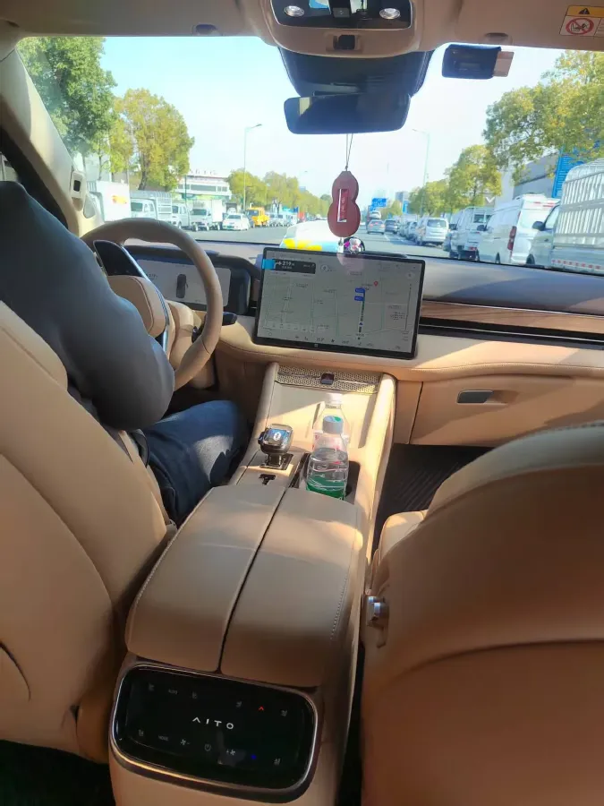 2024 AITO AITO M7 1.5T 152HP L4 REEV 38.5KWH,autocango,china used car exporter,china ev exporter,chinese used car exporter,chinese used ev exporter