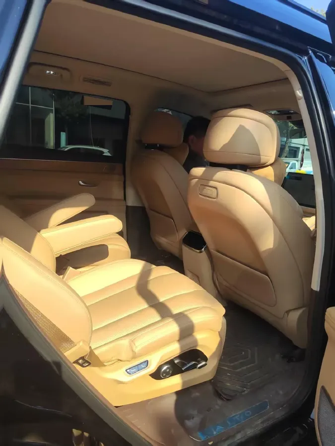 2024 AITO AITO M7 1.5T 152HP L4 REEV 38.5KWH,autocango,china used car exporter,china ev exporter,chinese used car exporter,chinese used ev exporter