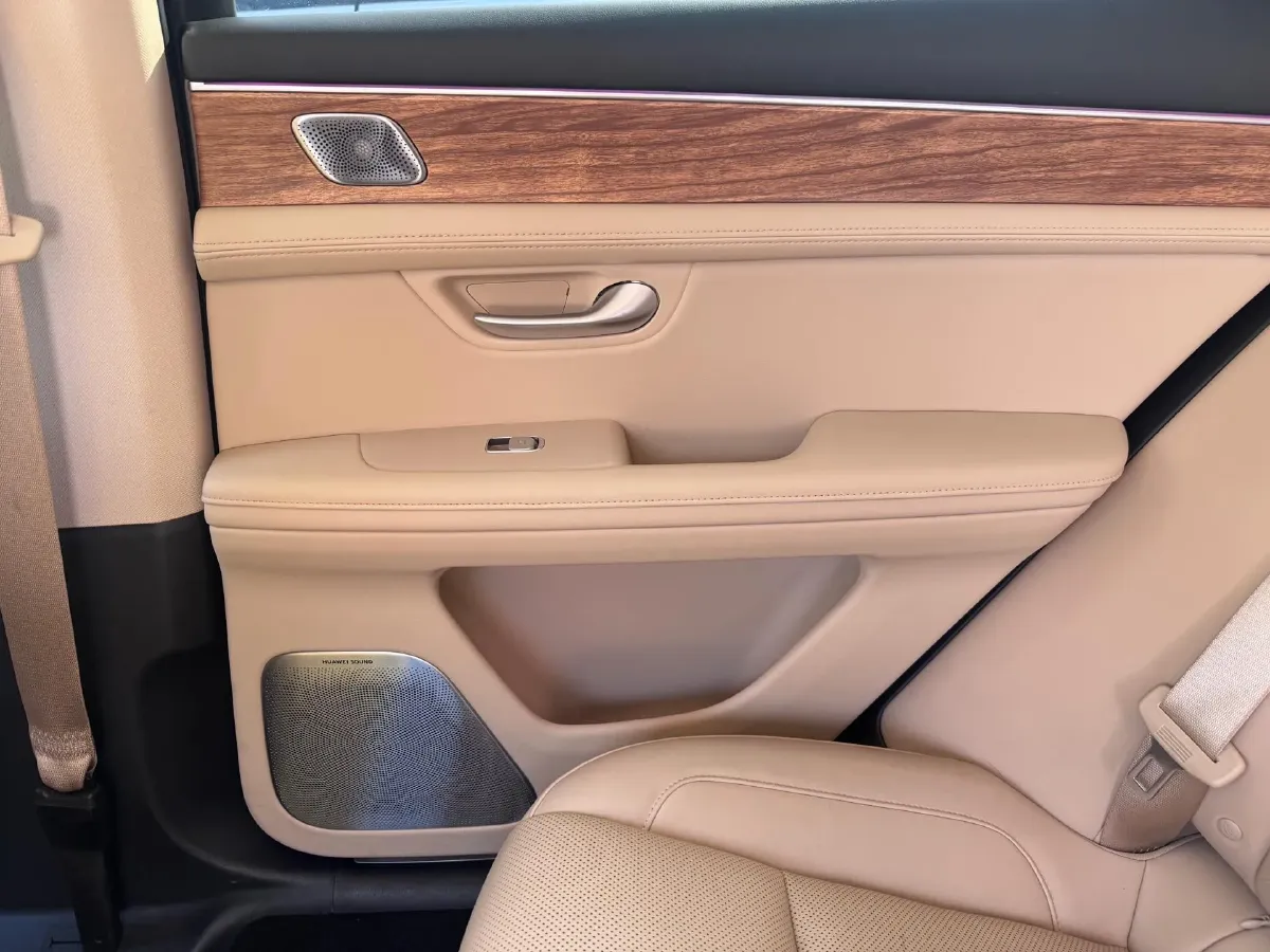 2023 HIMA AITO M5 1.5T 152HP L4 REEV 40KWH,autocango,china used car exporter,china ev exporter,chinese used car exporter,chinese used ev exporter