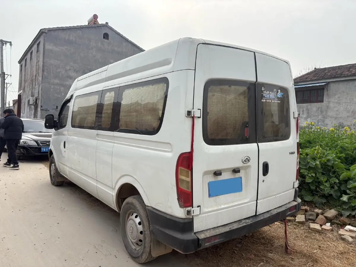 2018 MAXUS XinTu V80 2.5T 136HP L4 6MT,autocango,china used car exporter,china ev exporter,chinese used car exporter,chinese used ev exporter