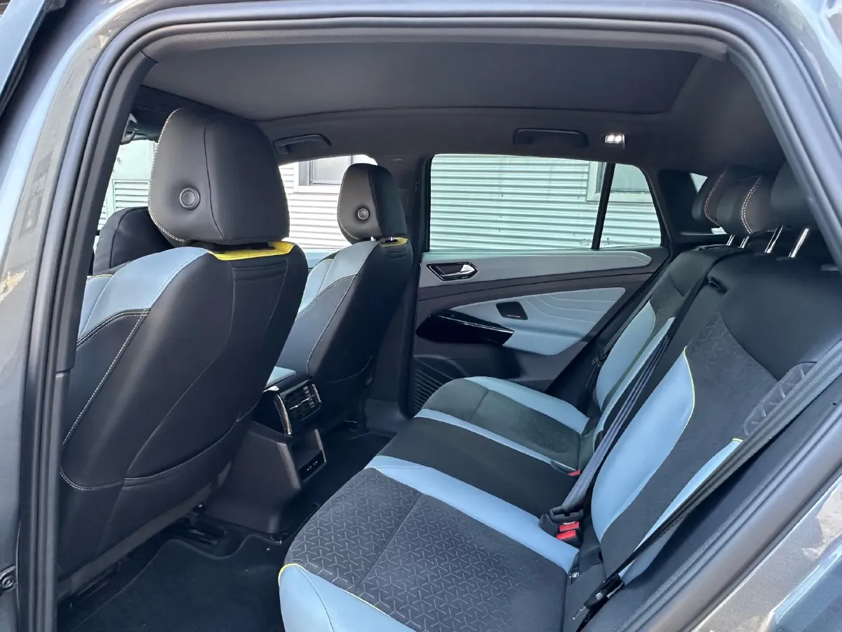 2022 Volkswagen ID.4 Crozz BEV 84.8KWH,autocango,china used car exporter,china ev exporter,chinese used car exporter,chinese used ev exporter