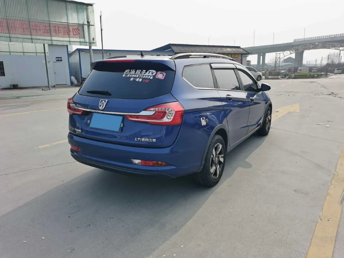 2018 BaoJun 310W 1.5L 112HP L4 5AMT,autocango,china used car exporter,china ev exporter,chinese used car exporter,chinese used ev exporter
