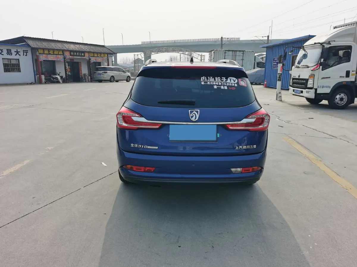 2018 BaoJun 310W 1.5L 112HP L4 5AMT,autocango,china used car exporter,china ev exporter,chinese used car exporter,chinese used ev exporter