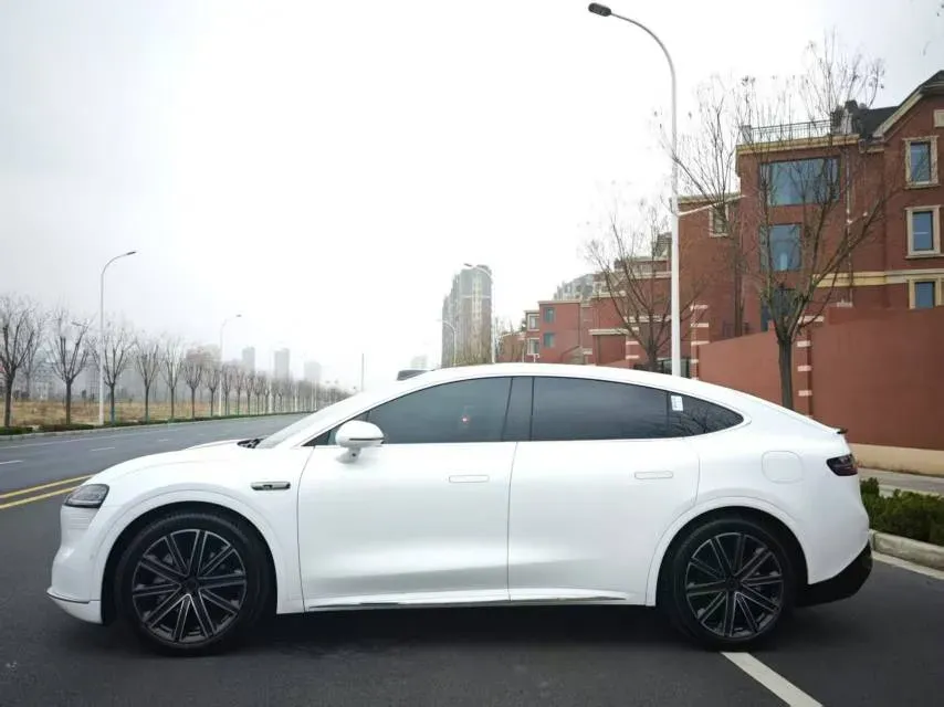 2025 Luxeed R7 REEV 156HP REEV 37KWH,autocango,china used car exporter,china ev exporter,chinese used car exporter,chinese used ev exporter