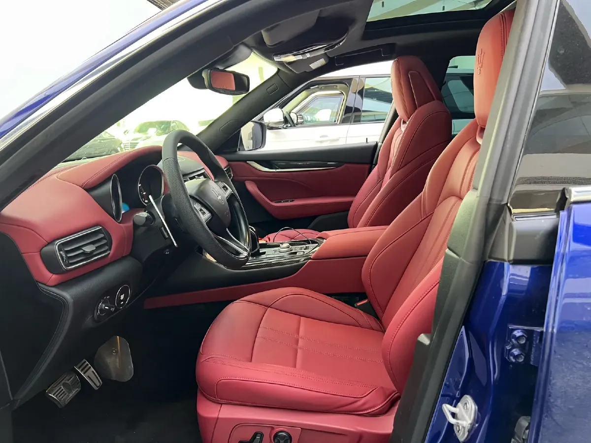 2018 Maserati Levante 3.0T 350HP V6 8AT,autocango,china used car exporter,china ev exporter,chinese used car exporter,chinese used ev exporter