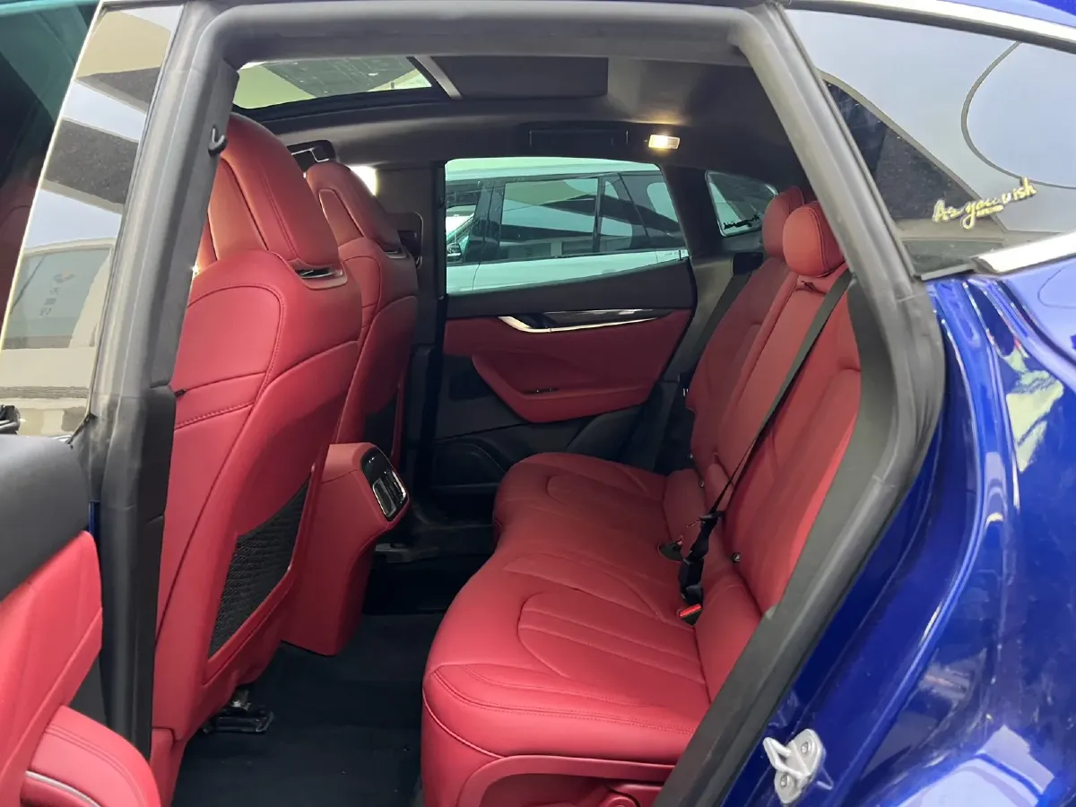 2018 Maserati Levante 3.0T 350HP V6 8AT,autocango,china used car exporter,china ev exporter,chinese used car exporter,chinese used ev exporter