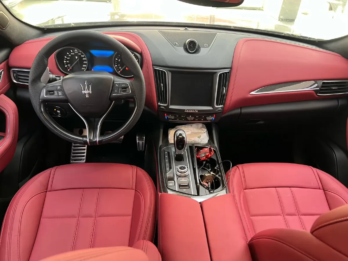 2018 Maserati Levante 3.0T 350HP V6 8AT,autocango,china used car exporter,china ev exporter,chinese used car exporter,chinese used ev exporter