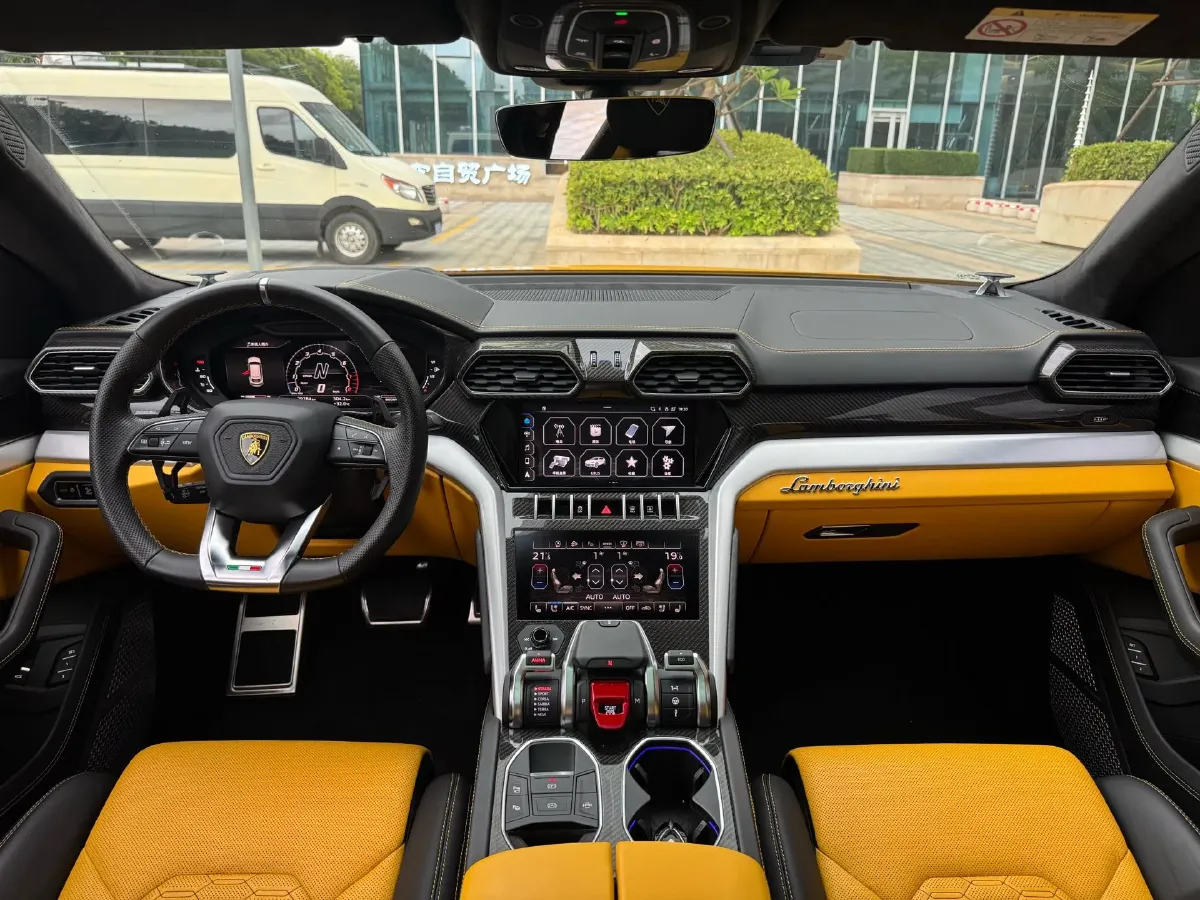 2021 Lamborghini Urus 4.0T 641HP V8 8AT,autocango,china used car exporter,china ev exporter,chinese used car exporter,chinese used ev exporter