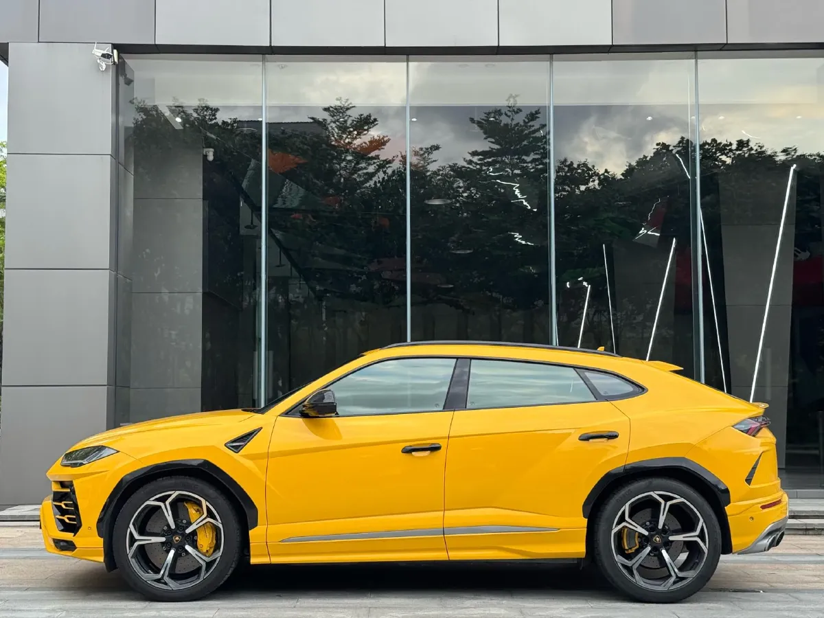 2021 Lamborghini Urus 4.0T 641HP V8 8AT,autocango,china used car exporter,china ev exporter,chinese used car exporter,chinese used ev exporter