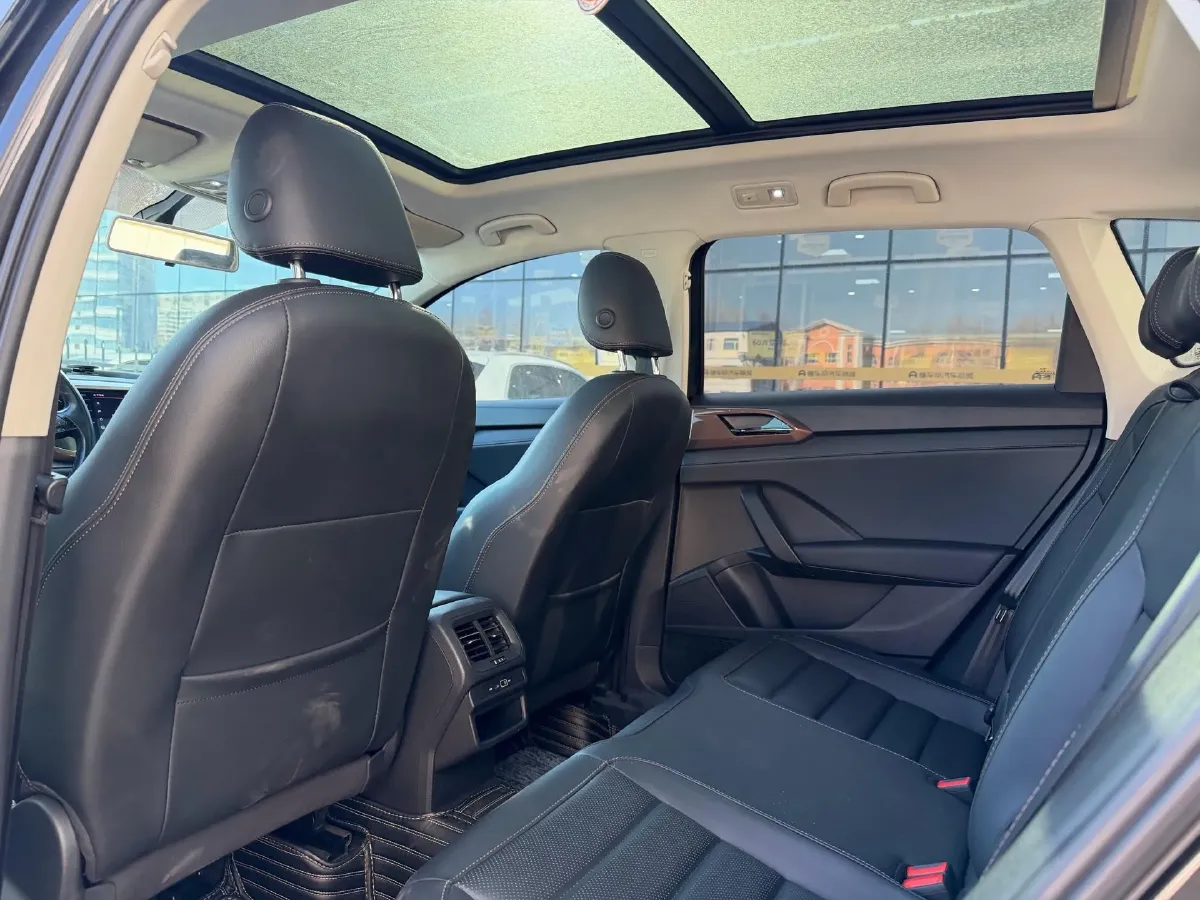 2021 Volkswagen Tharu 1.4T 150HP L4 7DCT,autocango,china used car exporter,china ev exporter,chinese used car exporter,chinese used ev exporter