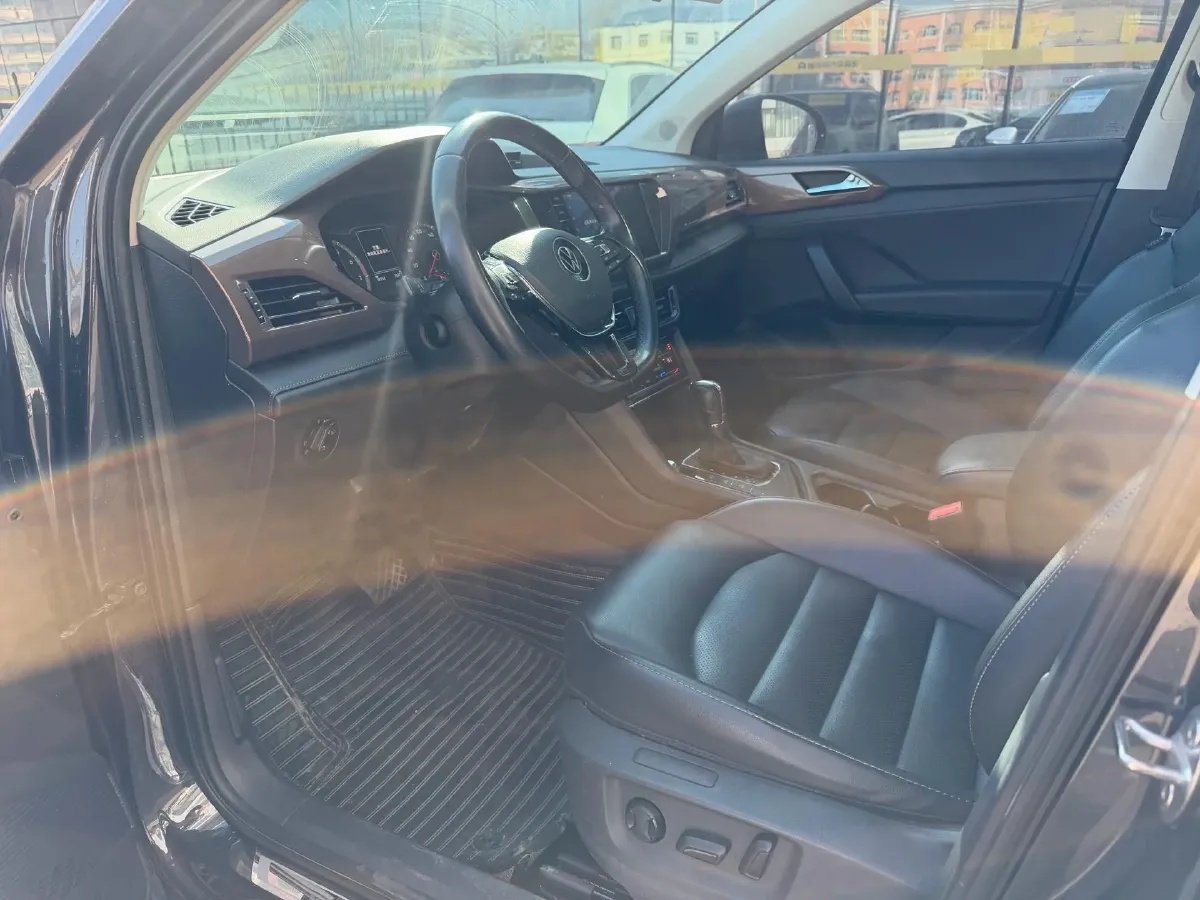 2021 Volkswagen Tharu 1.4T 150HP L4 7DCT,autocango,china used car exporter,china ev exporter,chinese used car exporter,chinese used ev exporter