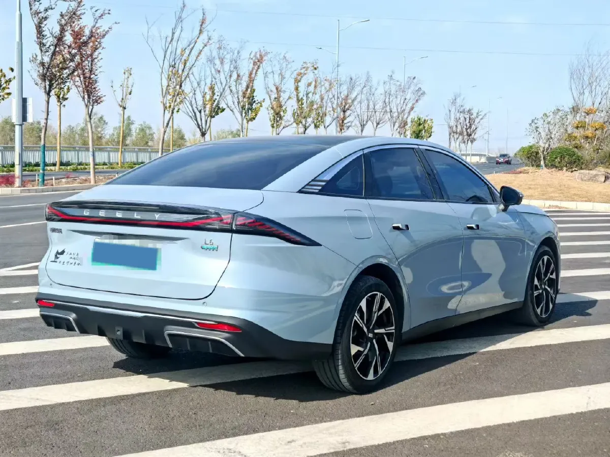2023 Geely Galaxy L6 1.5T 163HP L4 3DHT PHEV,autocango,china used car exporter,china ev exporter,chinese used car exporter,chinese used ev exporter