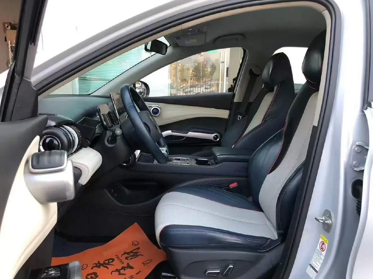 2022 Hycan Z03 BEV 64.23KWH,autocango,china used car exporter,china ev exporter,chinese used car exporter,chinese used ev exporter