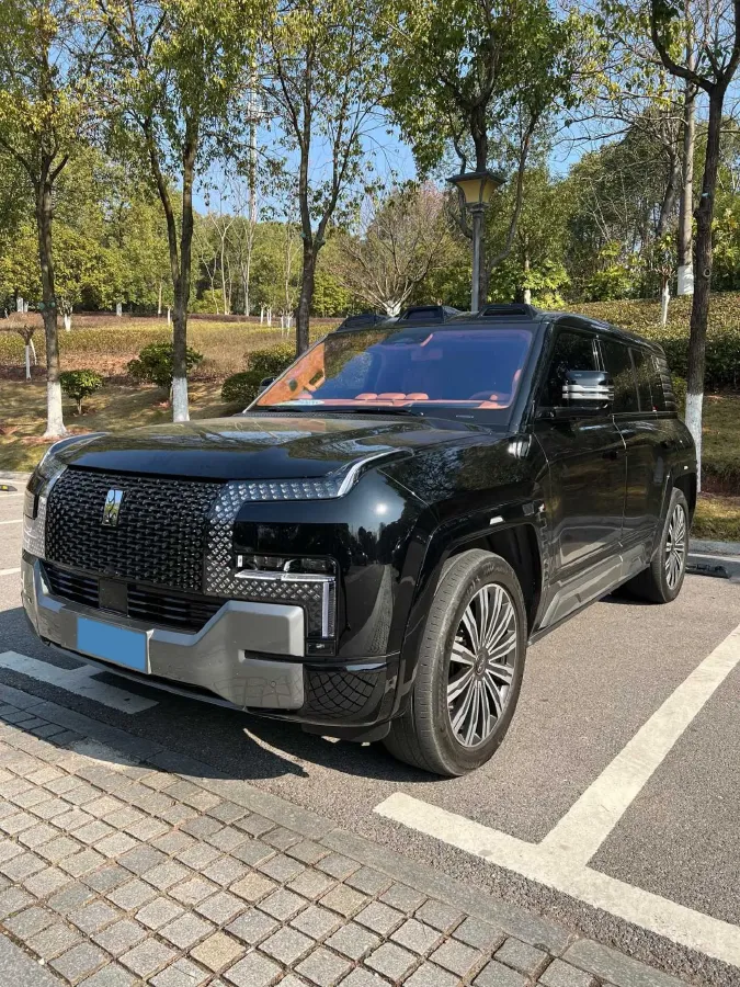 2023 YangWang U8 2.0T 272HP L4 REEV 49.05KWH,autocango,china used car exporter,china ev exporter,chinese used car exporter,chinese used ev exporter